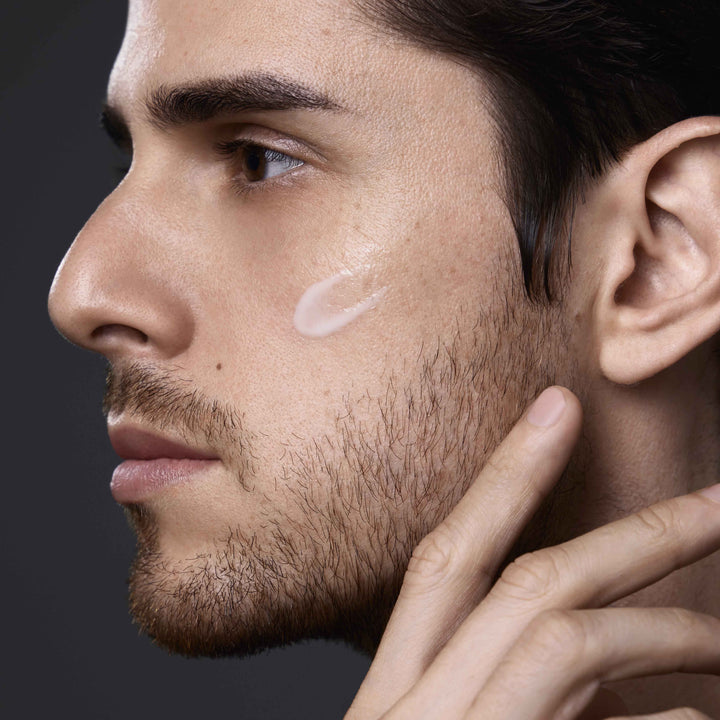 Shiseido Men Total Revitalizer Light Fluid Anti-Aging Moisturizer 70ml
