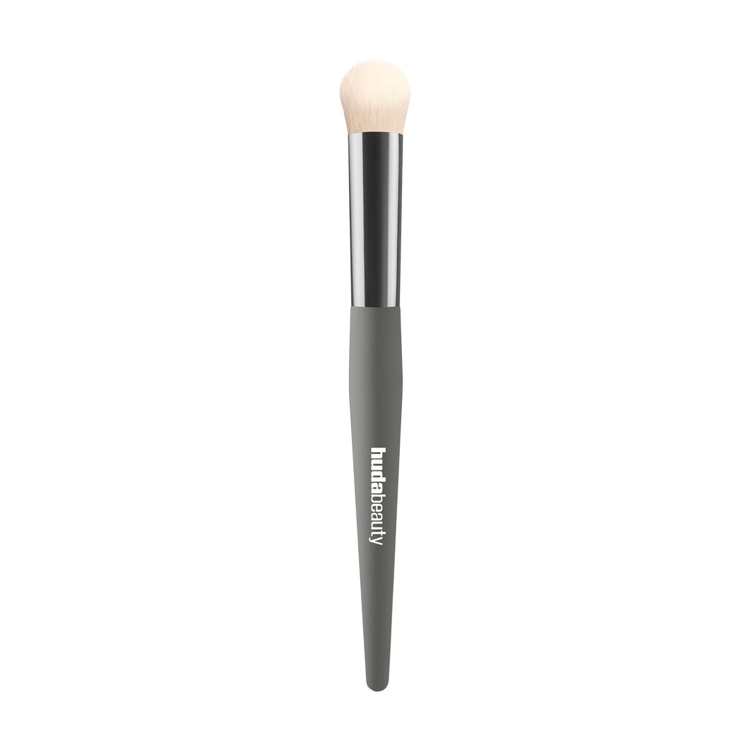 Huda Beauty Undereye Buff Brush Synthetic Makeup Blending Tool