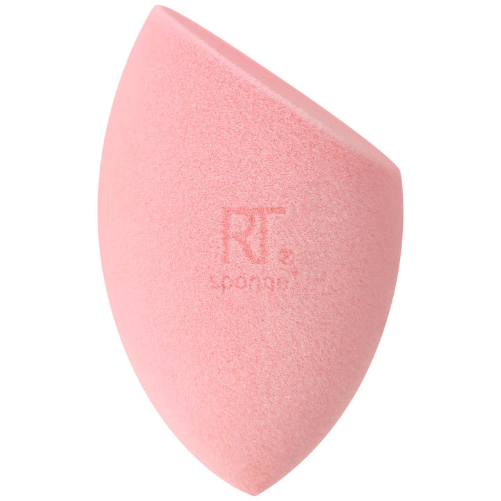 Real Techniques Miracle Powder Sponge for Oily Skin Application